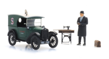 Artitec 387.531 | H0 Austin 7 Kastenwagen Singer + Verkäufer - Fertigmodell