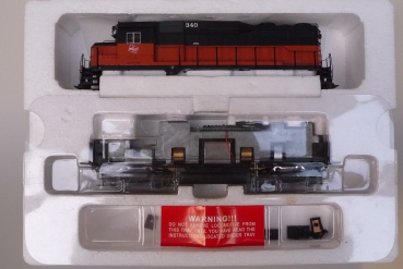 LifeLike 23100 | H0 EMD GP30 "Milwaukee Road #340"